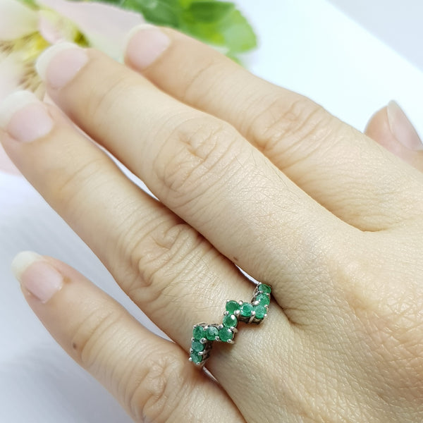 SSR214 : แหวนเงินแท้ 925 ฝัง Emerald