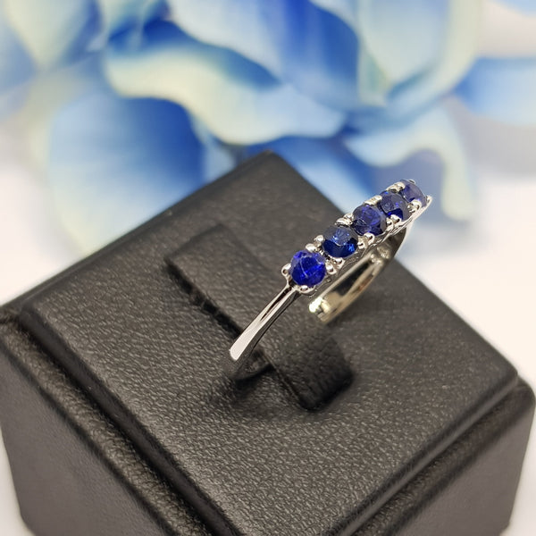 LSR38 : แหวนเงินแท้ 925 ฝัง Blue Sapphire