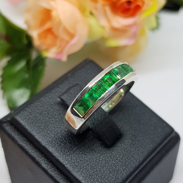 JSR47-234 : แหวนเงินแท้ 925 ฝัง Emerald