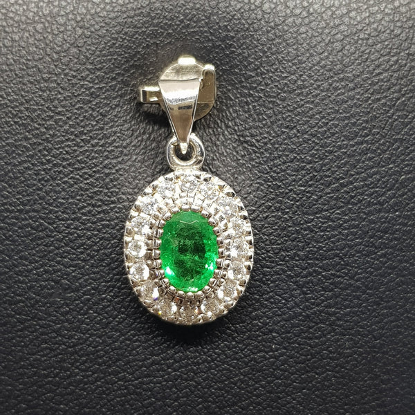 LSP13 : จี้เงินแท้ 925 ฝัง Emerald